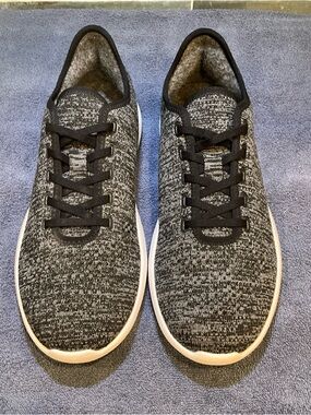 Peter Millar Men’s Hyperlight Glide In Grey & Black Heathered Knit Size 9.5 NEW!